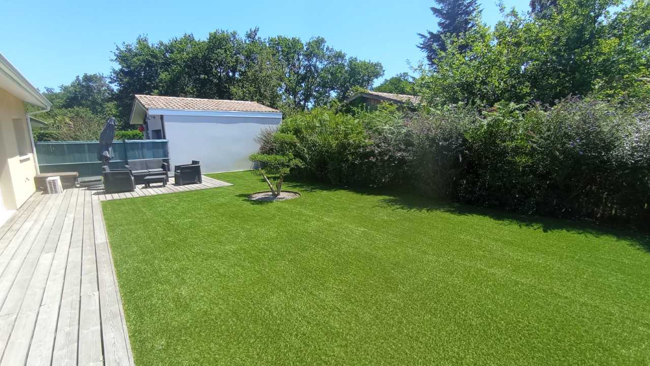 Pose gazon synthétique Réalisation d'un gazon synthétique